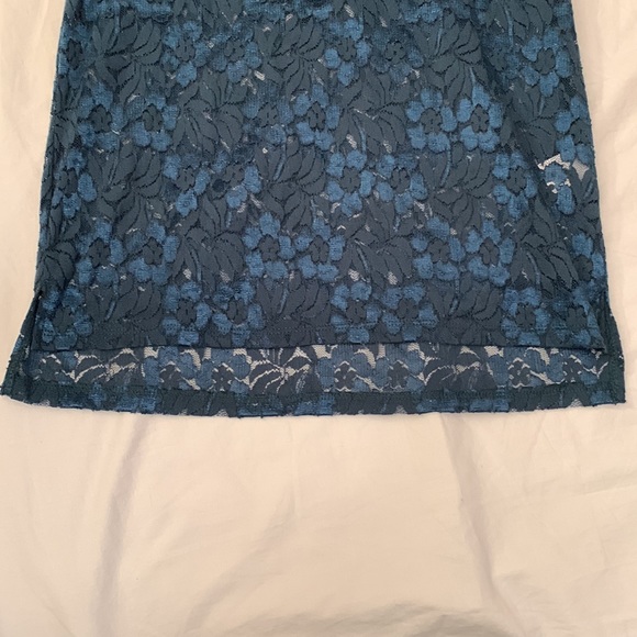 Teal lace tank top NWT - Picture 4 of 10